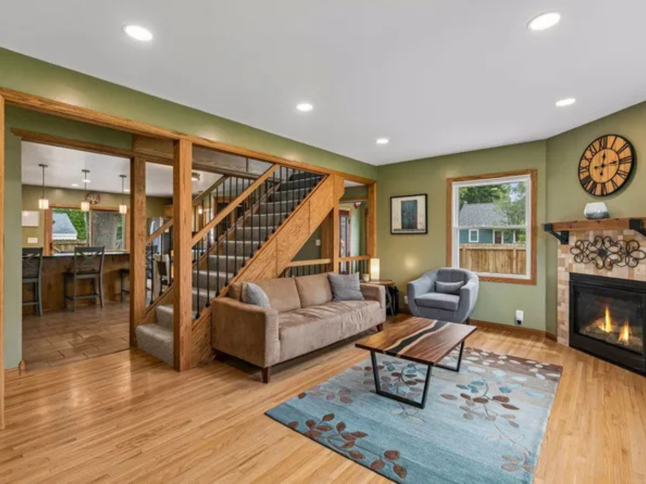 Cara's Cleaning house cleaner serving Maple Grove, MN