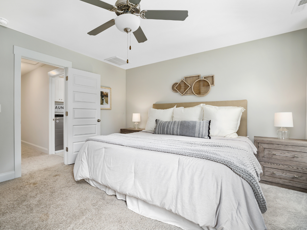 Cara's Cleaning house cleaner serving Golden Valley, MN