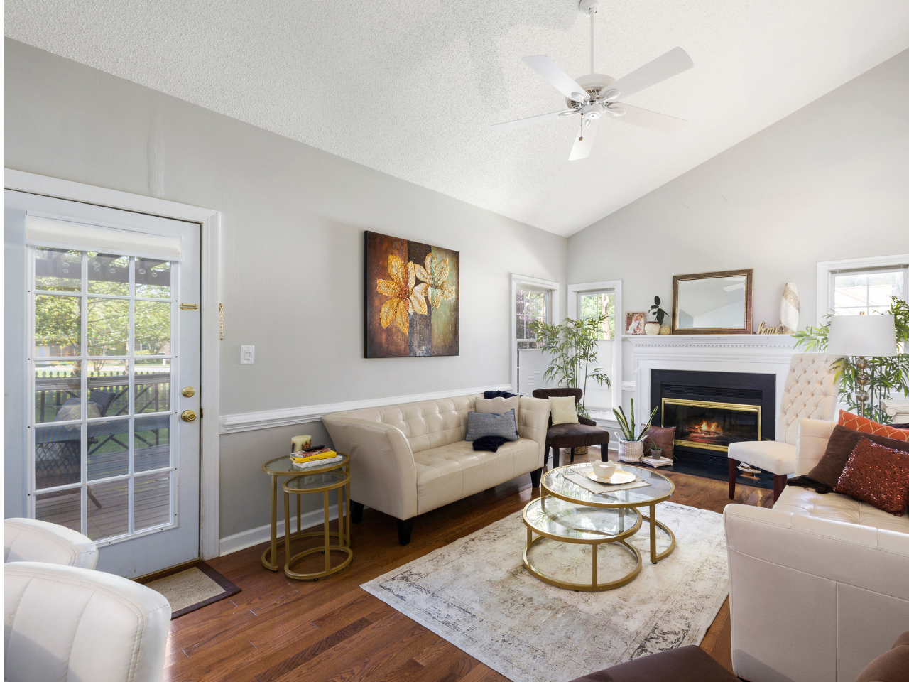 Living - Home Cleaners Eden Prairie Clean living room after a house cleaning in Eden Prairie